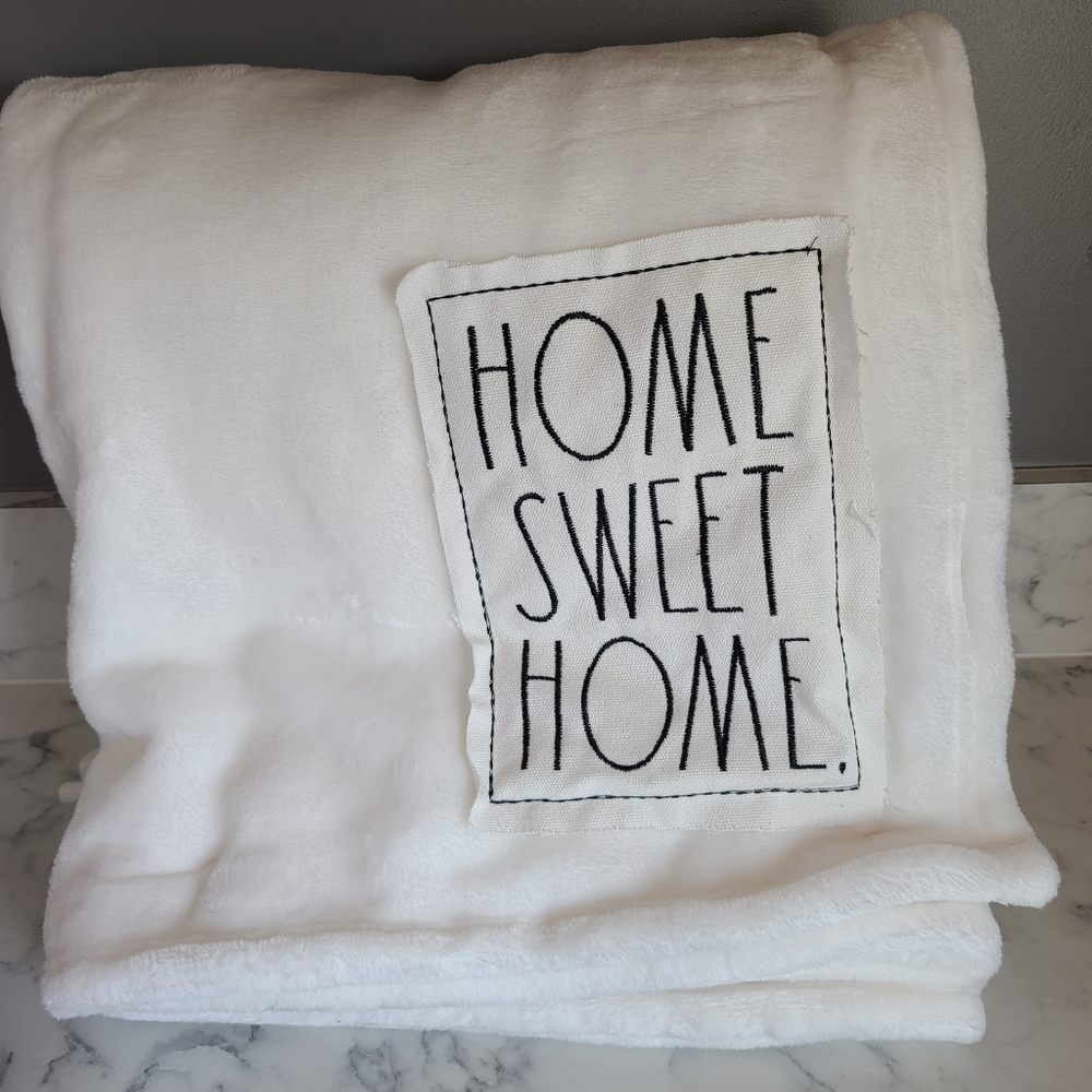 Rae Dunn Plush Throw